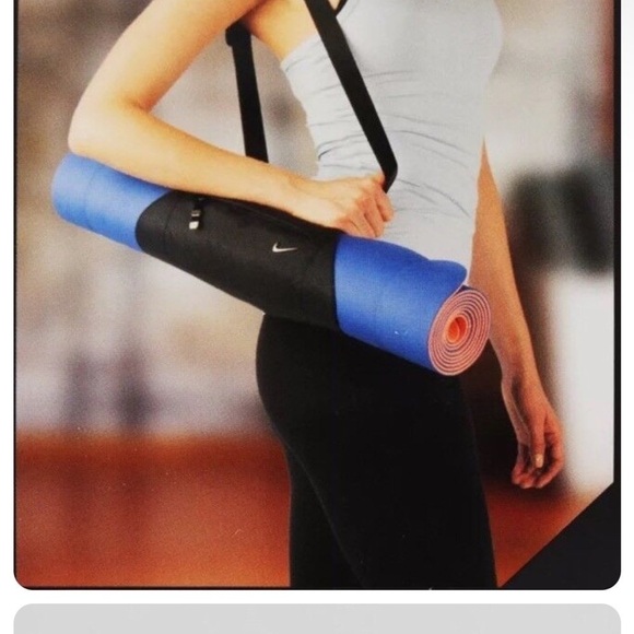 Nike Black Shoulder Bag Sleek Design - Picture 1 of 5